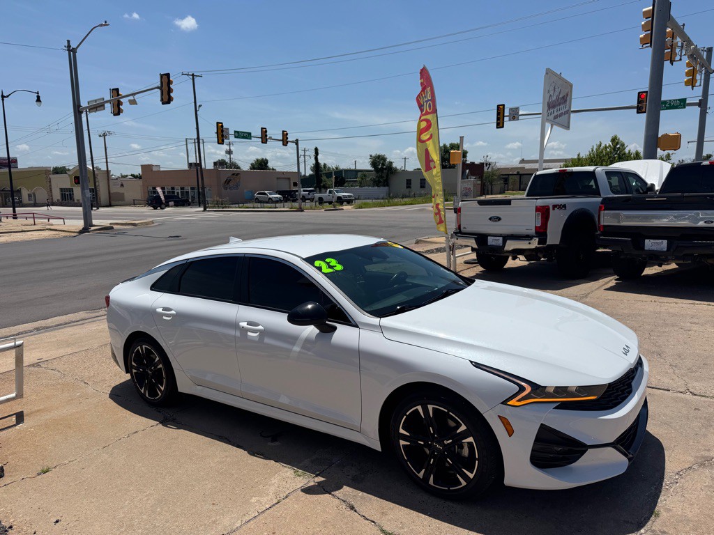 2023 Kia K5 Image 21