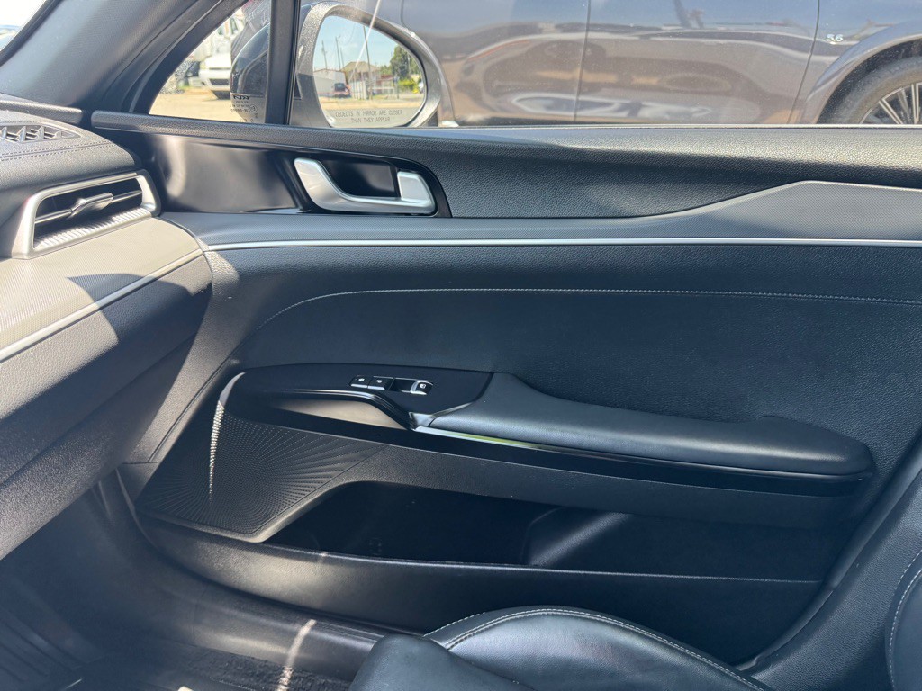 2023 Kia K5 Image 27