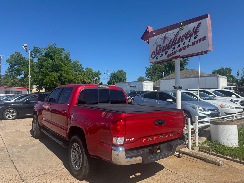 2016 Toyota Tacoma Image 4