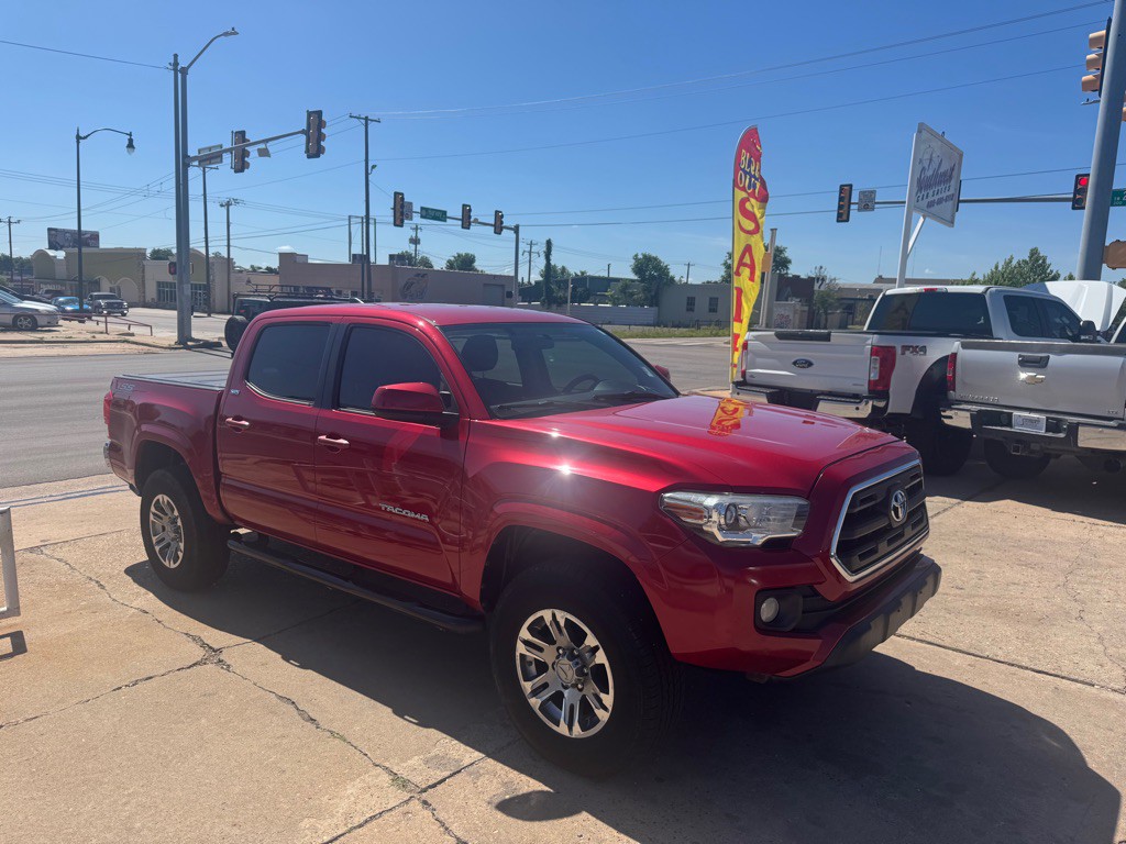 2016 Toyota Tacoma Image 8