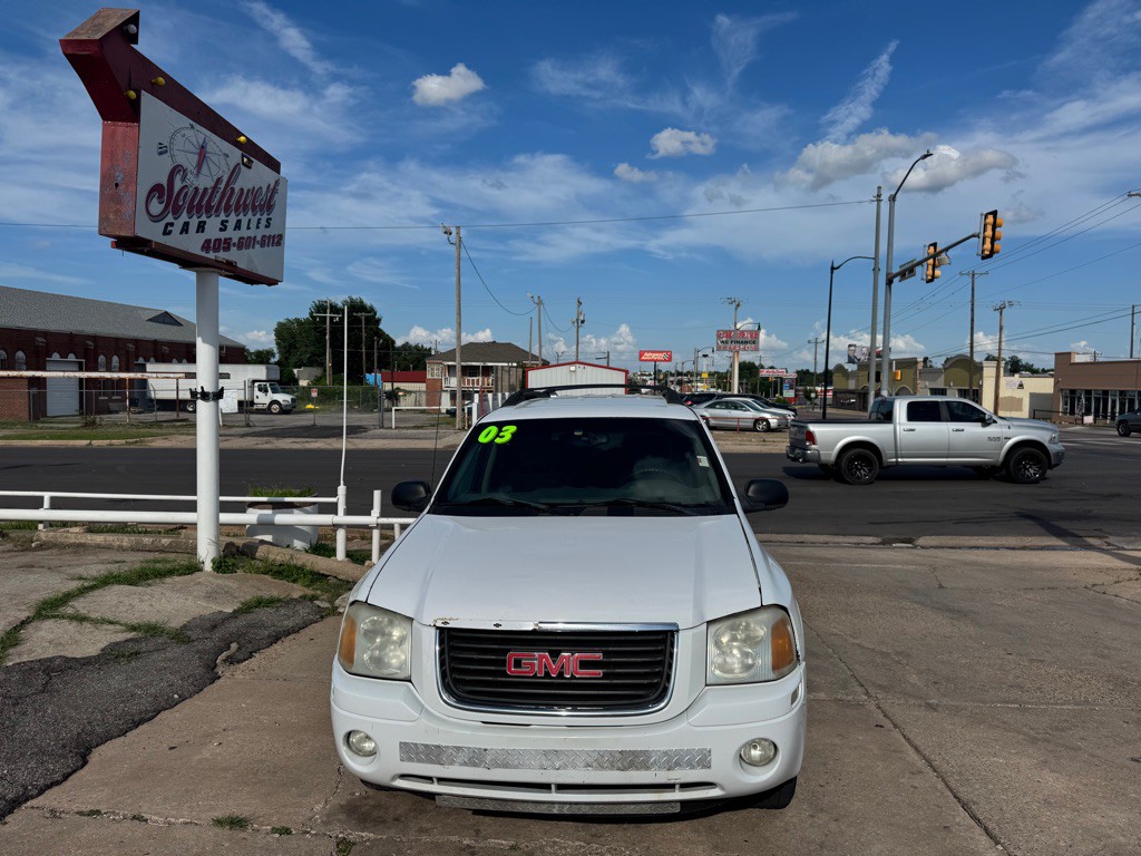 2003 GMC Envoy Image 2