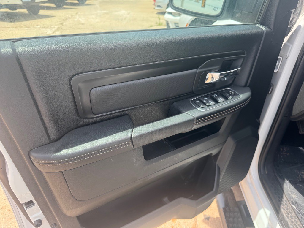 2017 RAM 1500 Image 10