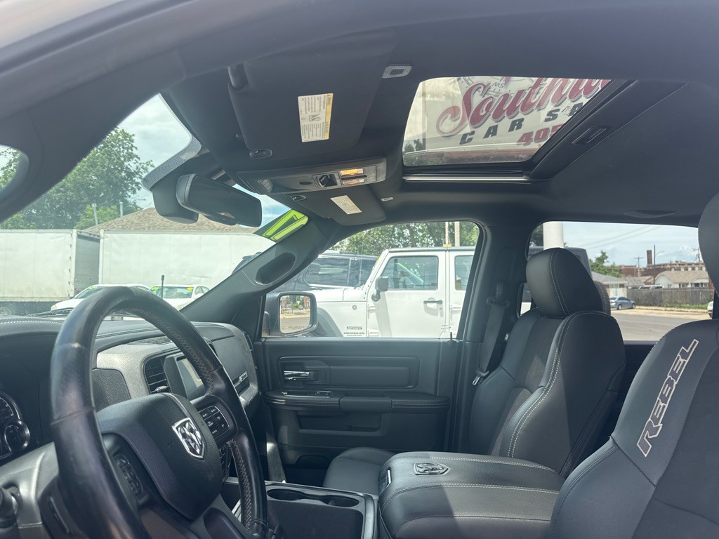 2017 RAM 1500 Image 12