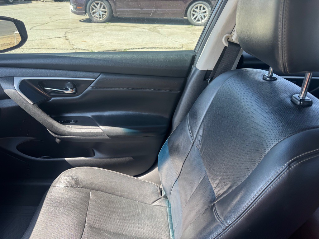 2017 Nissan Altima Image 12