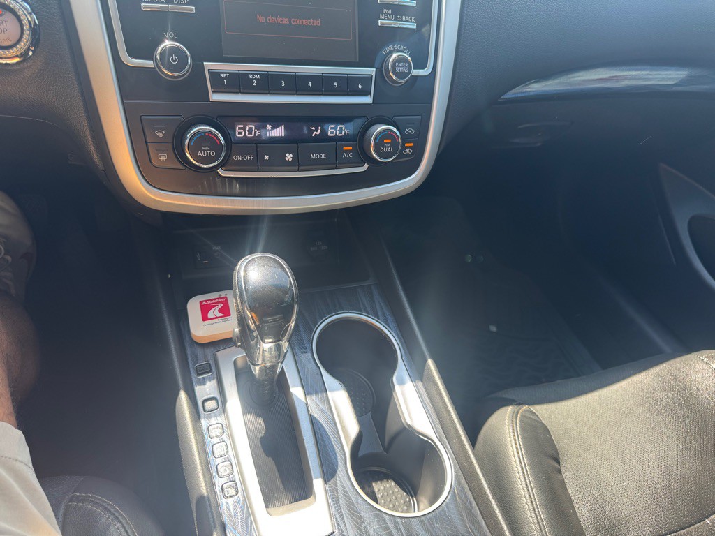 2017 Nissan Altima Image 15