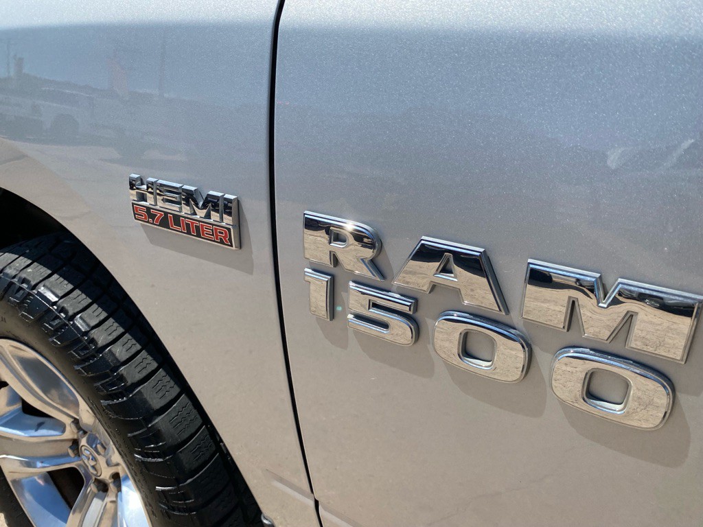 2014 RAM 1500 Image 9
