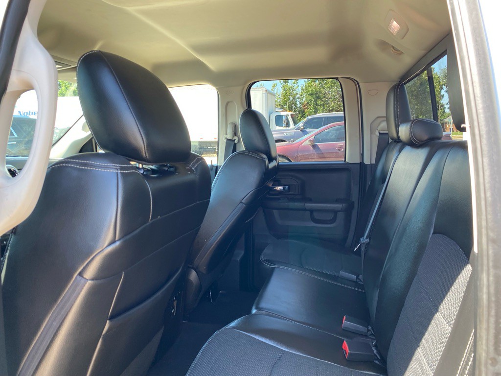 2014 RAM 1500 Image 12