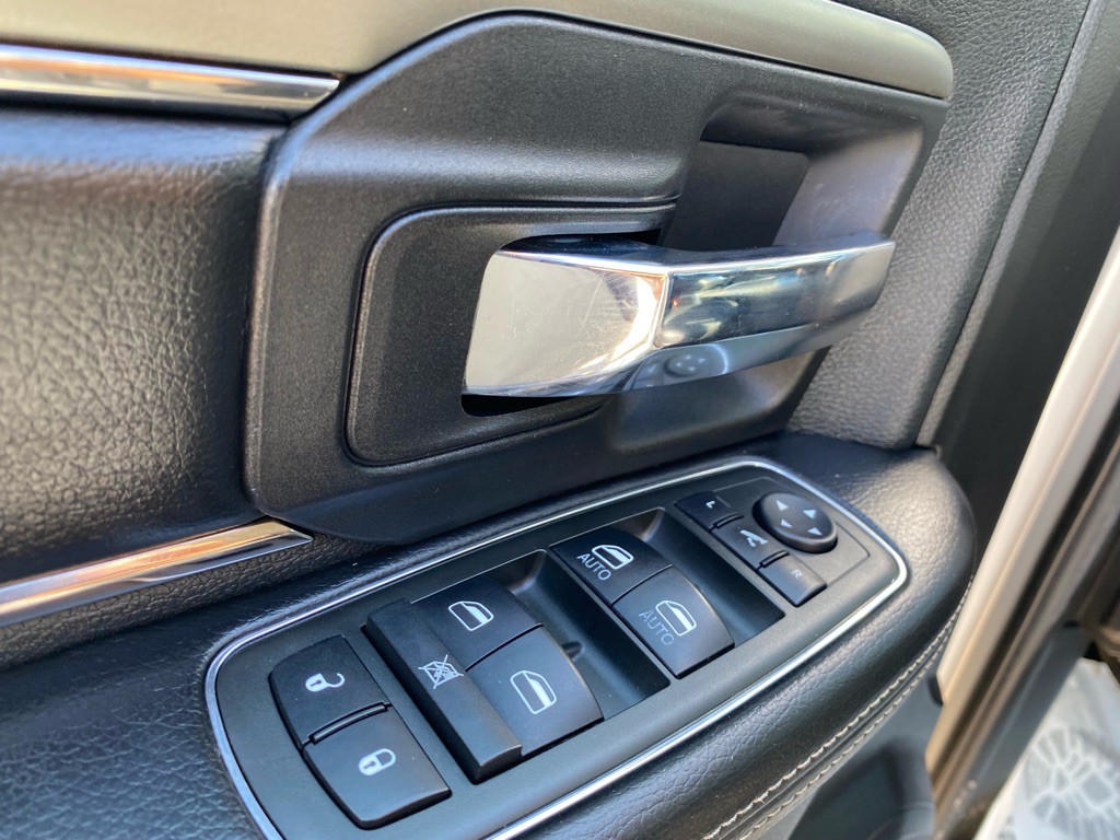 2014 RAM 1500 Image 18