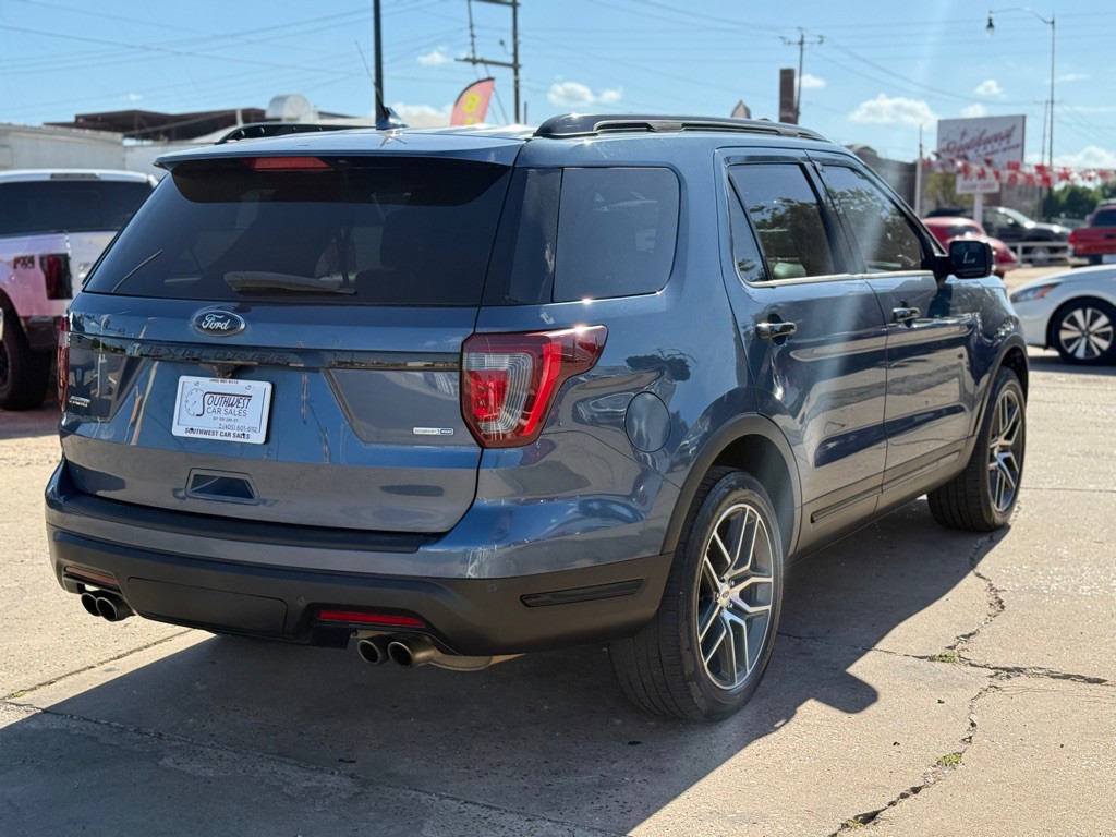 2019 Ford Explorer Image 5