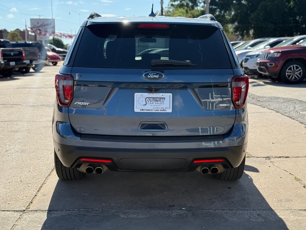 2019 Ford Explorer Image 6