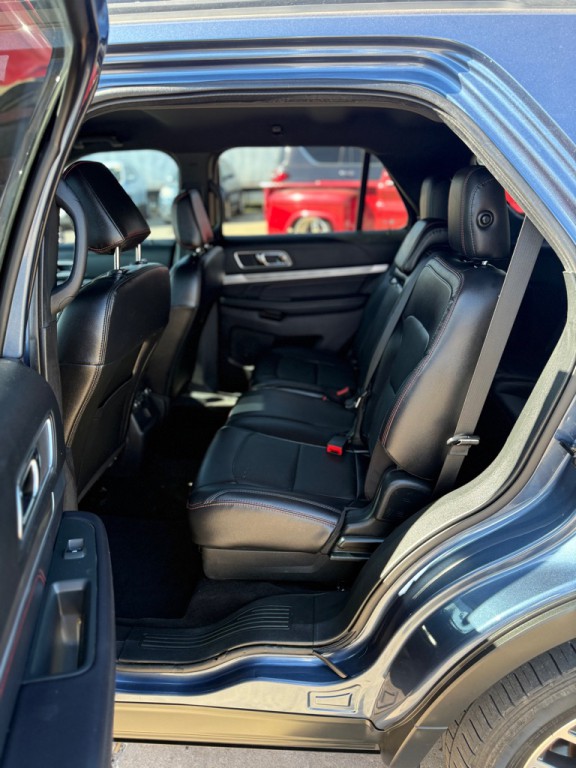 2019 Ford Explorer Image 14