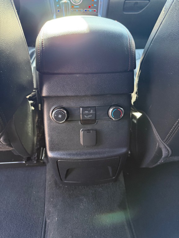 2019 Ford Explorer Image 16