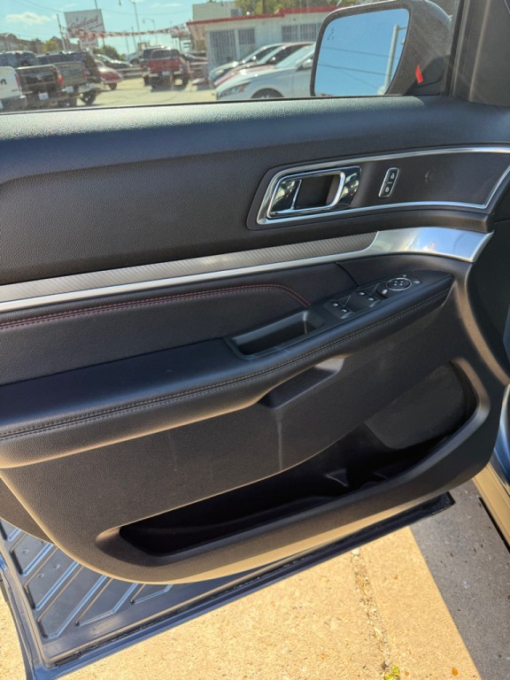 2019 Ford Explorer Image 19