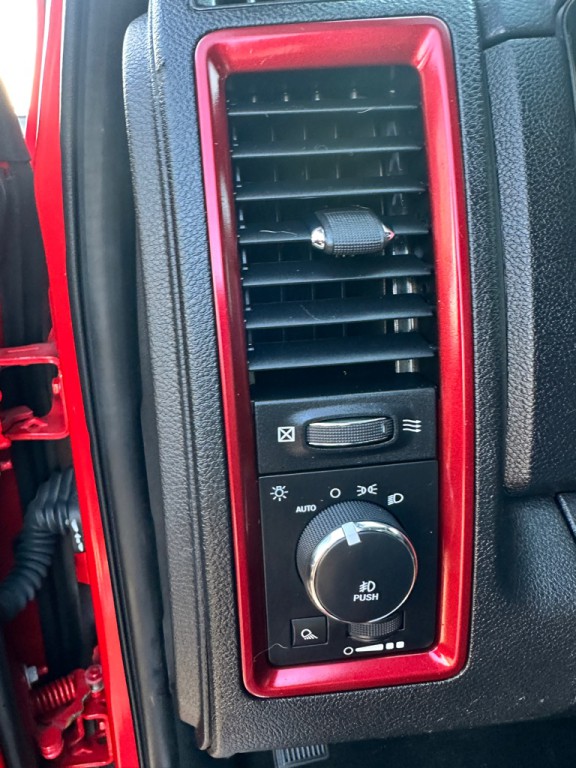 2016 RAM 1500 Image 45