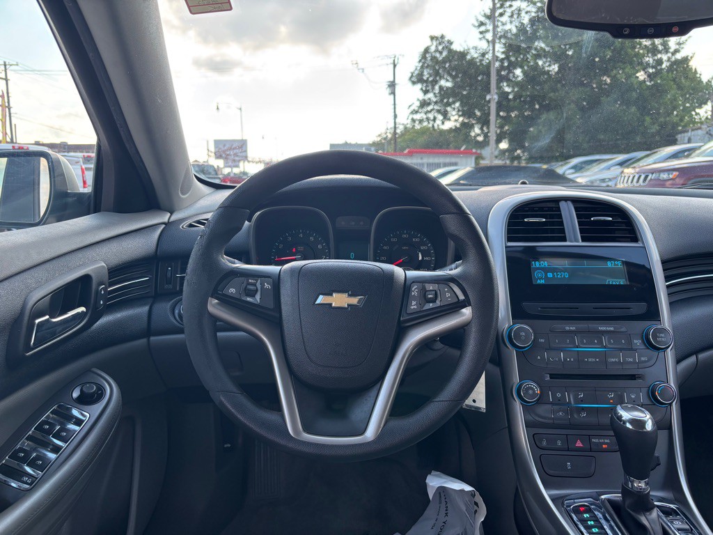 2013 Chevrolet Malibu Image 9