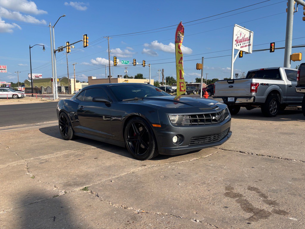 2010 Chevrolet Camaro Image 2