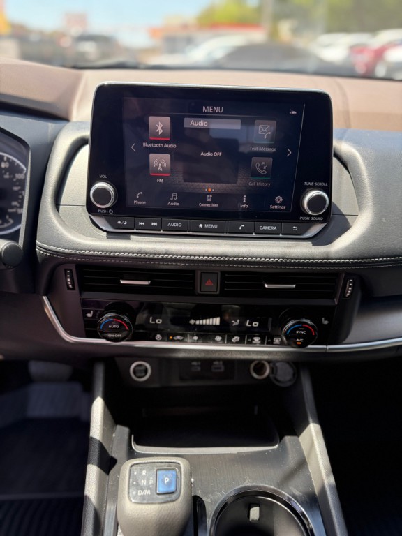 2022 Nissan Rogue Image 17