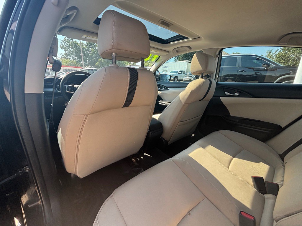2018 Honda Civic Image 11