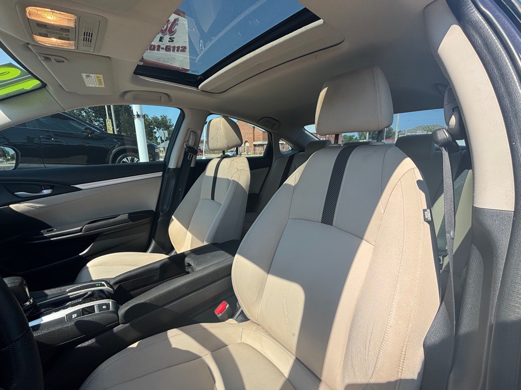 2018 Honda Civic Image 13
