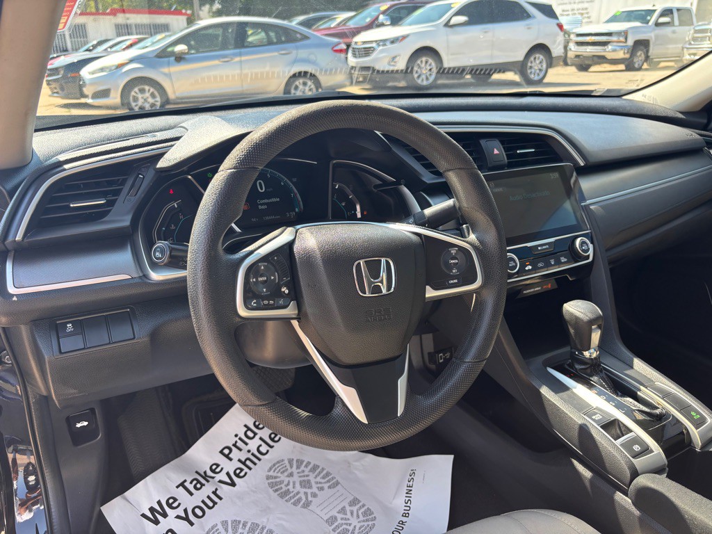 2018 Honda Civic Image 16