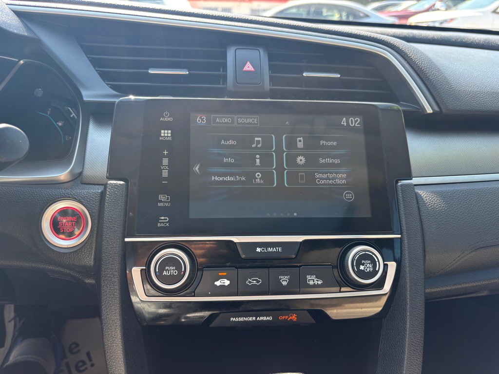 2018 Honda Civic Image 18