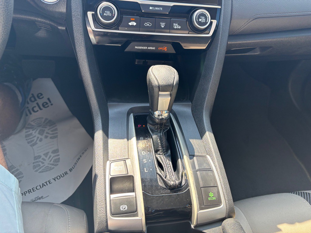 2018 Honda Civic Image 19