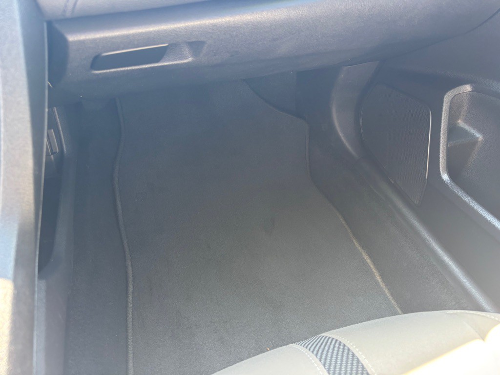 2018 Honda Civic Image 24