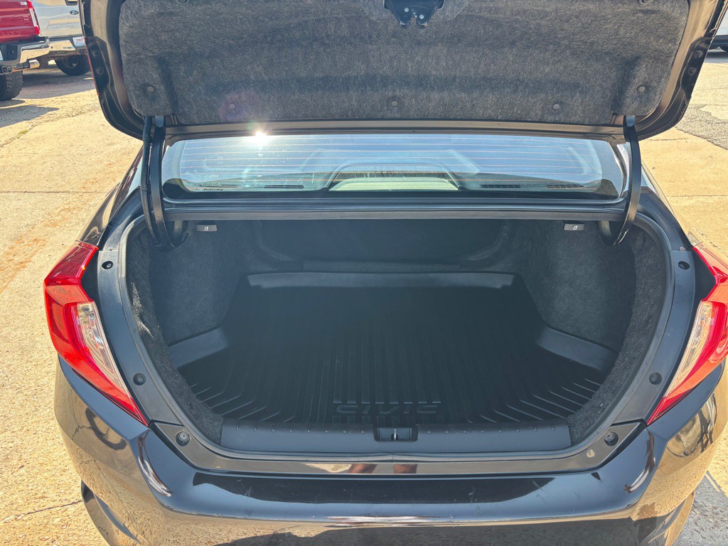 2018 Honda Civic Image 27