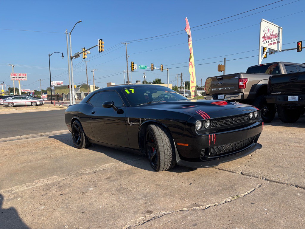 2017 Dodge Challenger Image 2