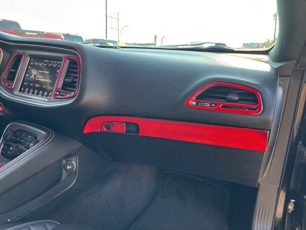 2017 Dodge Challenger Image 20