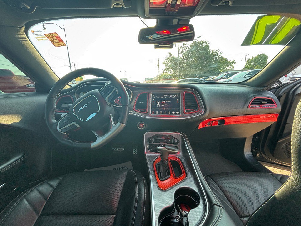 2017 Dodge Challenger Image 23