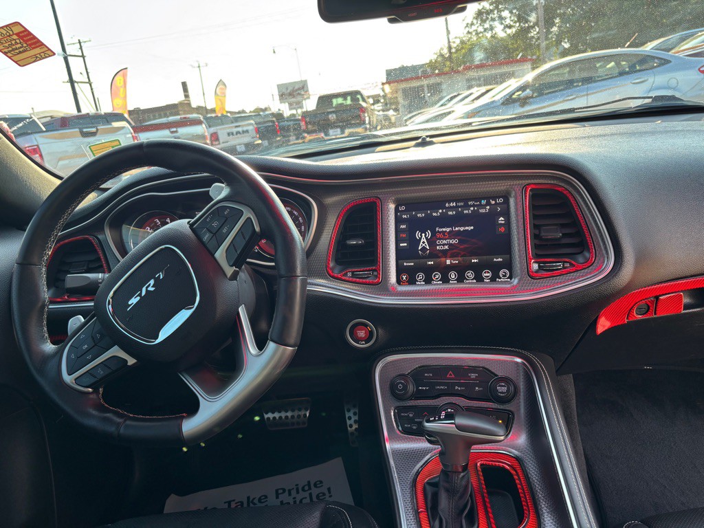 2017 Dodge Challenger Image 24