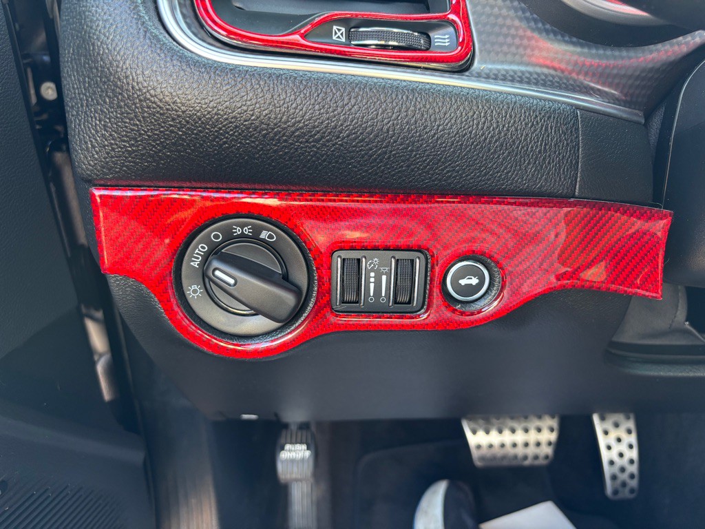 2017 Dodge Challenger Image 26