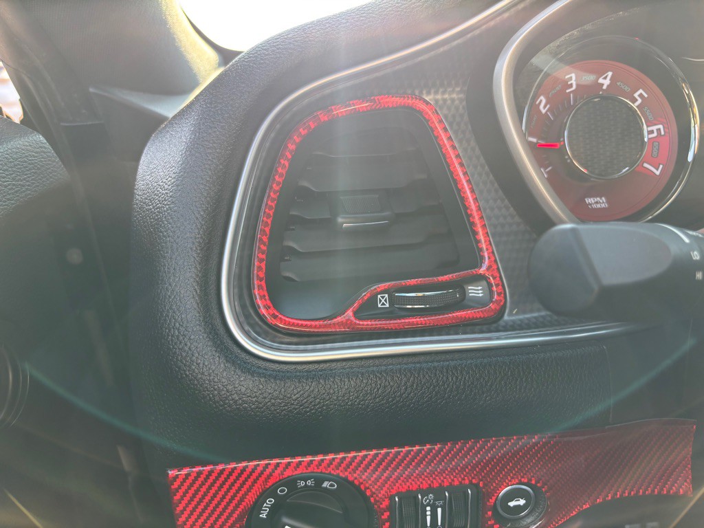 2017 Dodge Challenger Image 27
