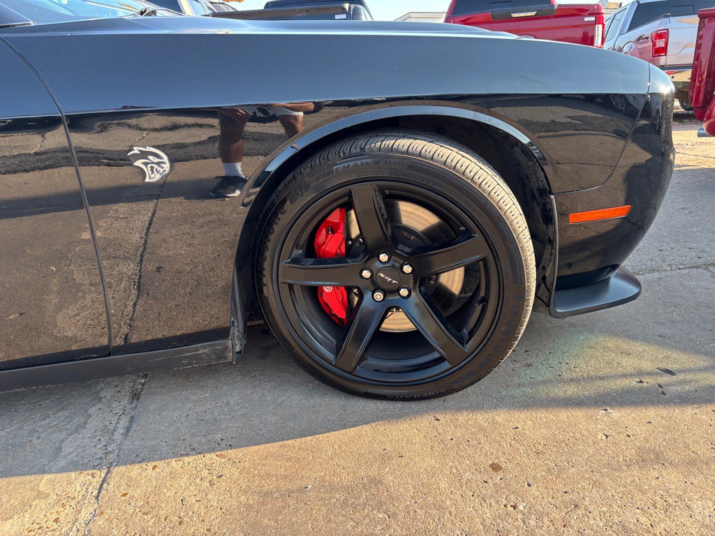 2017 Dodge Challenger Image 37
