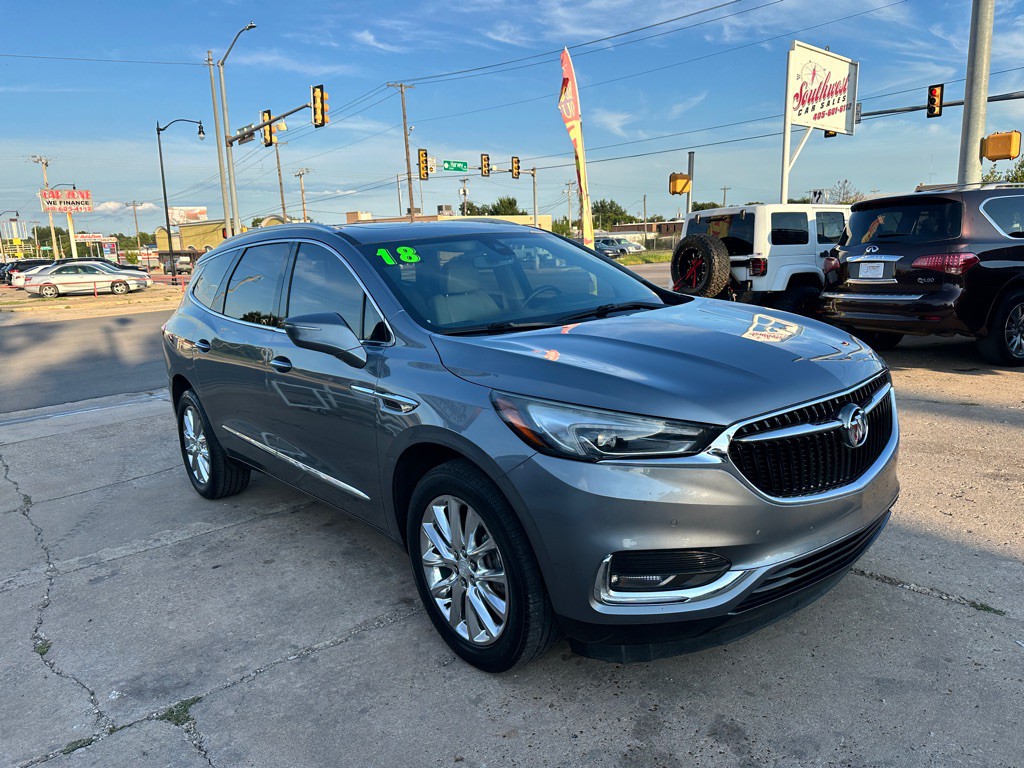 2018 Buick Enclave Image 3