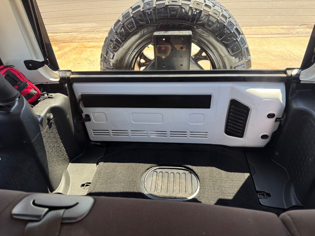 2015 Jeep Wrangler Unlimited Image 9