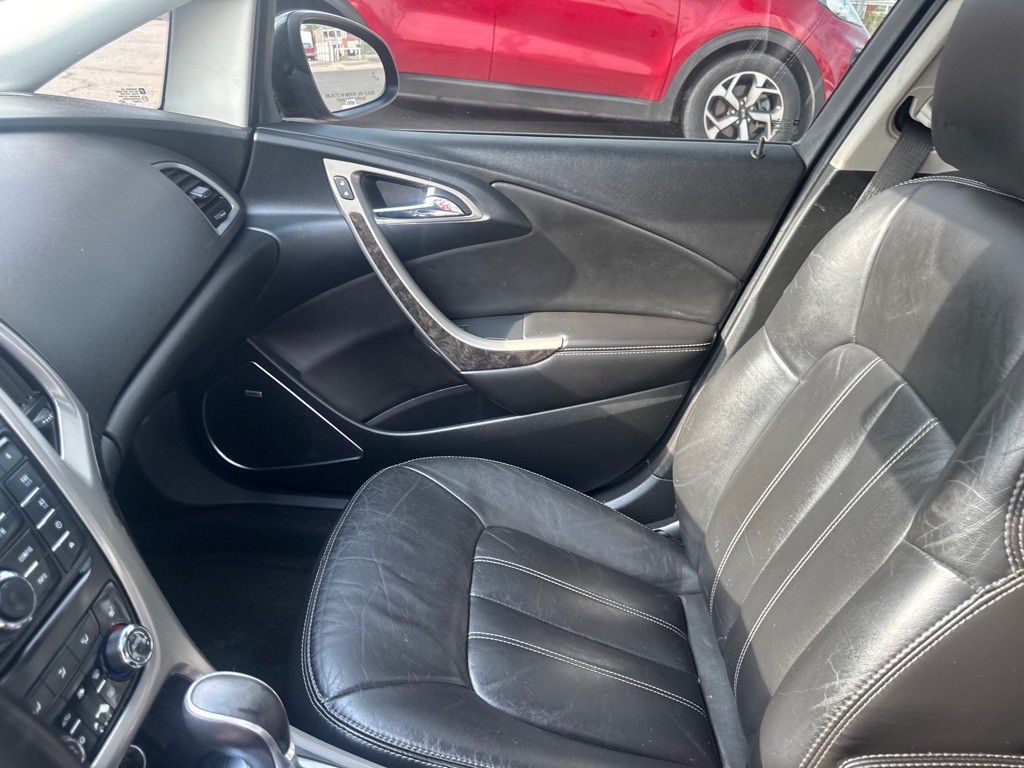 2015 Buick Verano Image 14