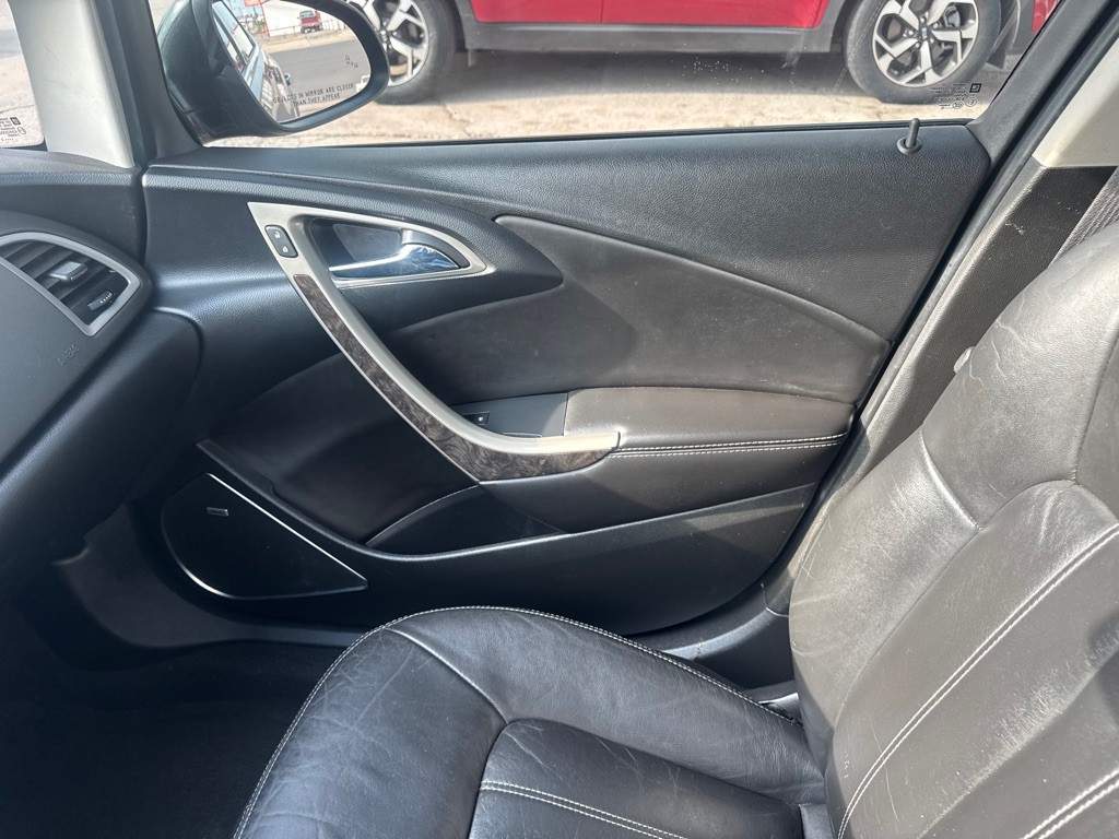 2015 Buick Verano Image 18