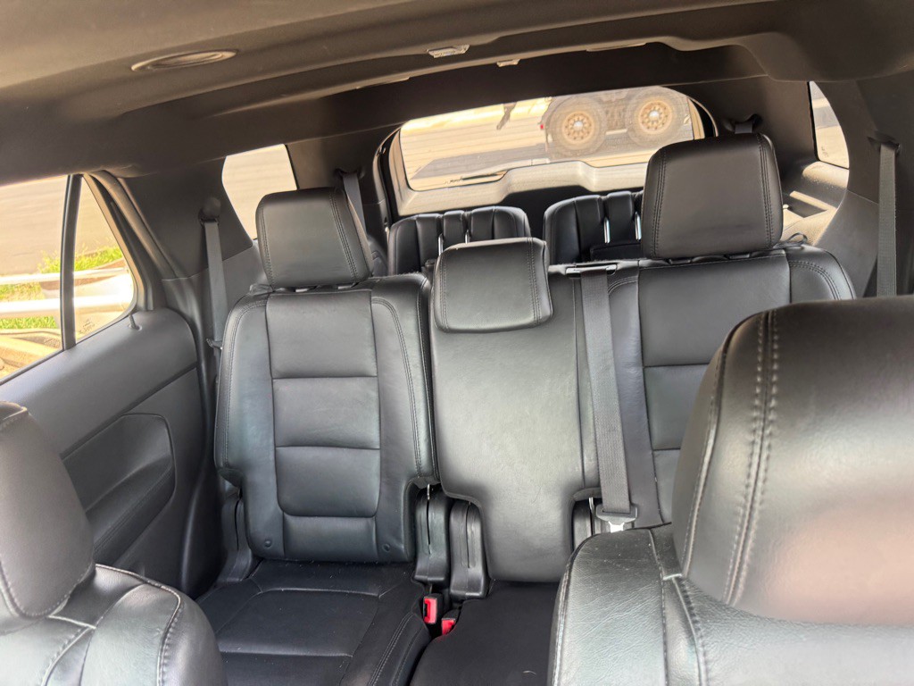 2015 Ford Explorer Image 11
