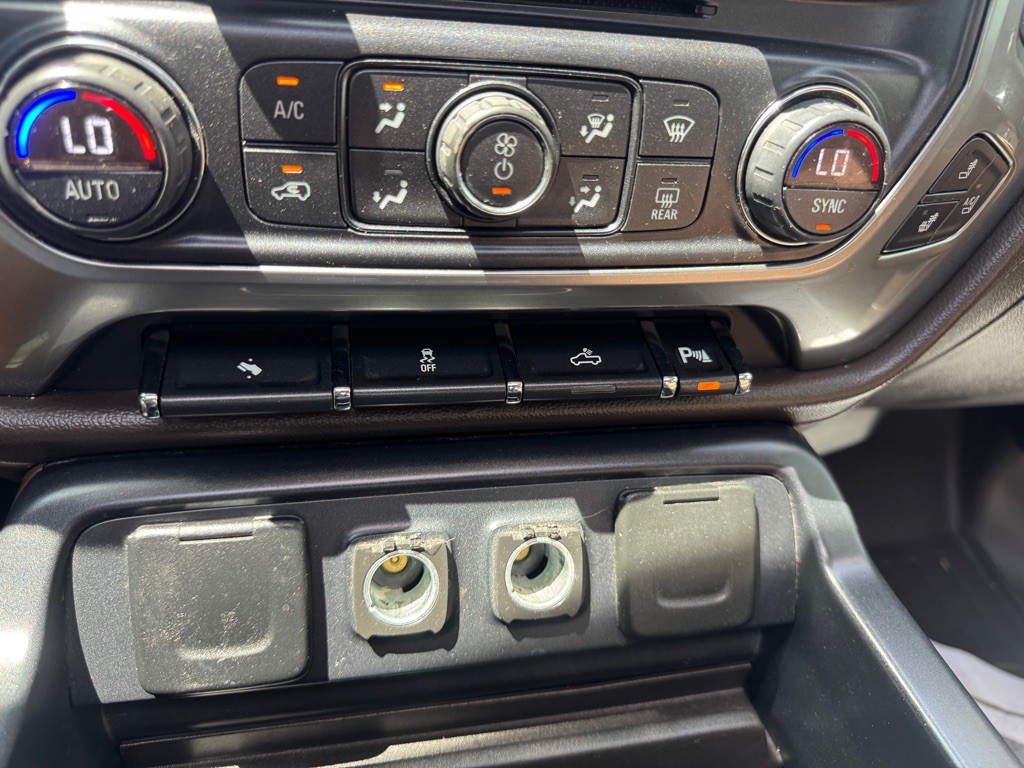 2015 Chevrolet Silverado 1500 Image 25