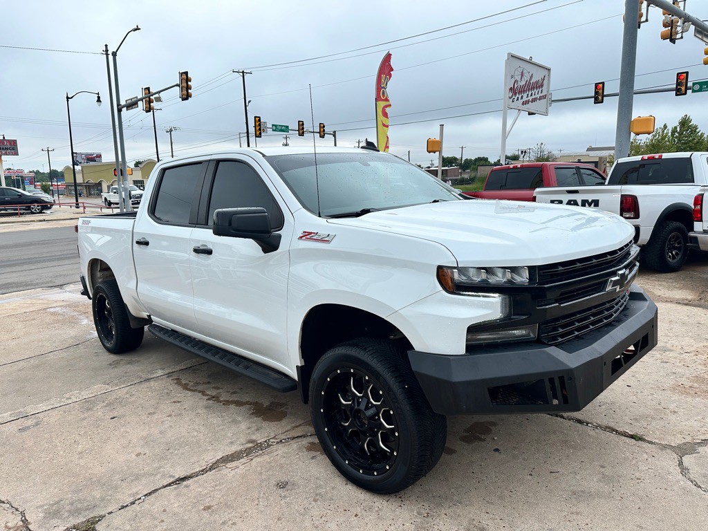 2021 Chevrolet Silverado 1500 Image 3