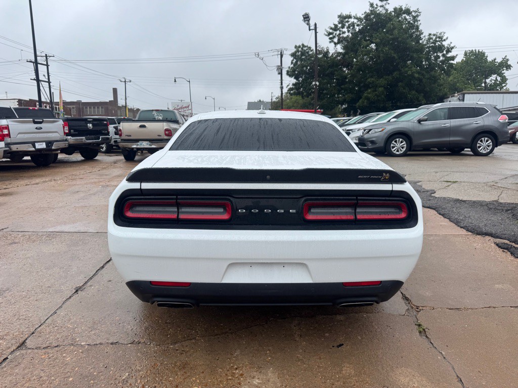 2020 Dodge Challenger Image 3