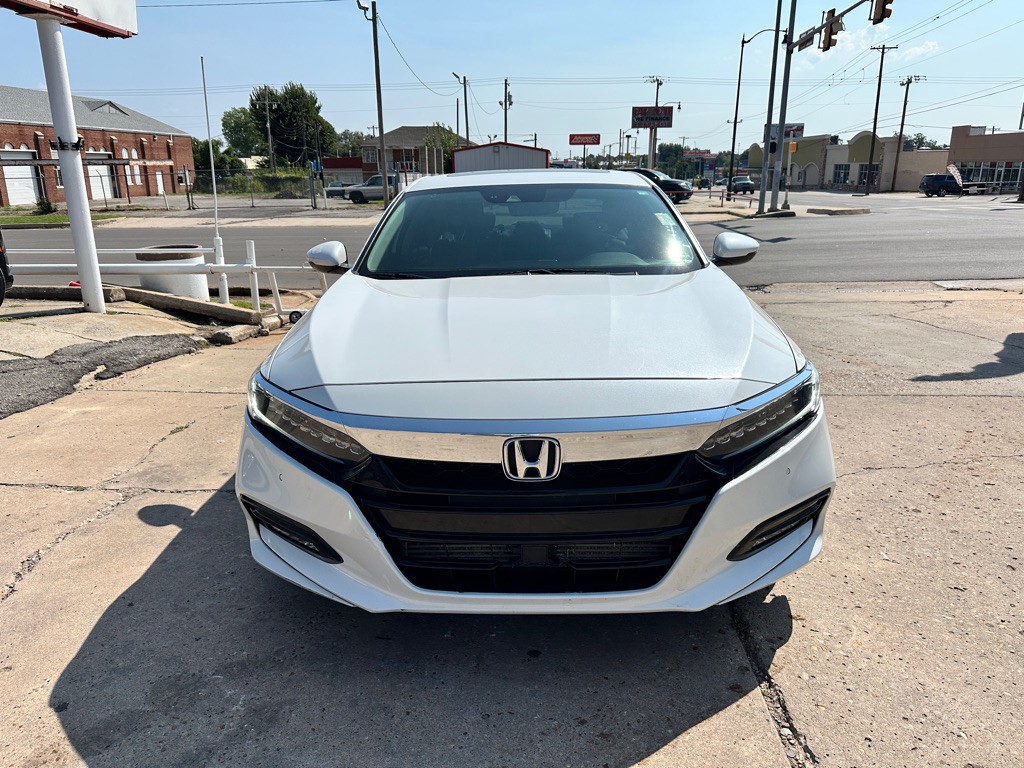 2018 Honda Accord Image 2