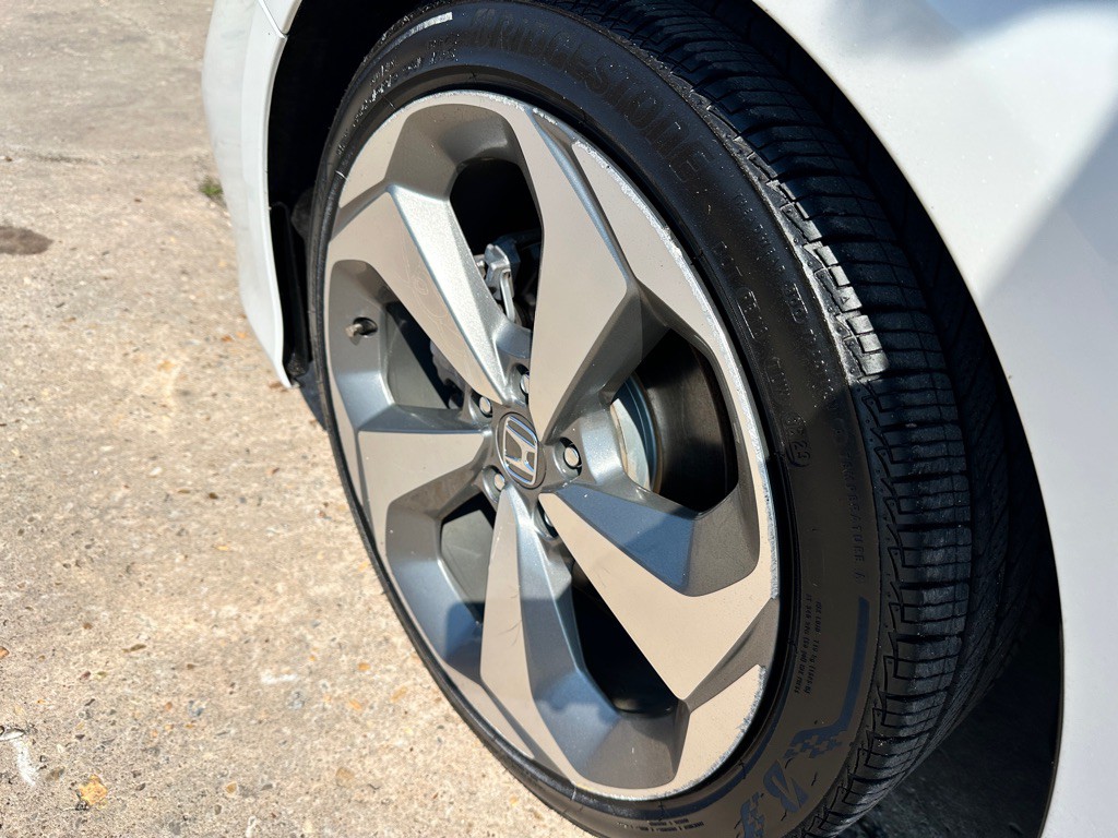 2018 Honda Accord Image 9