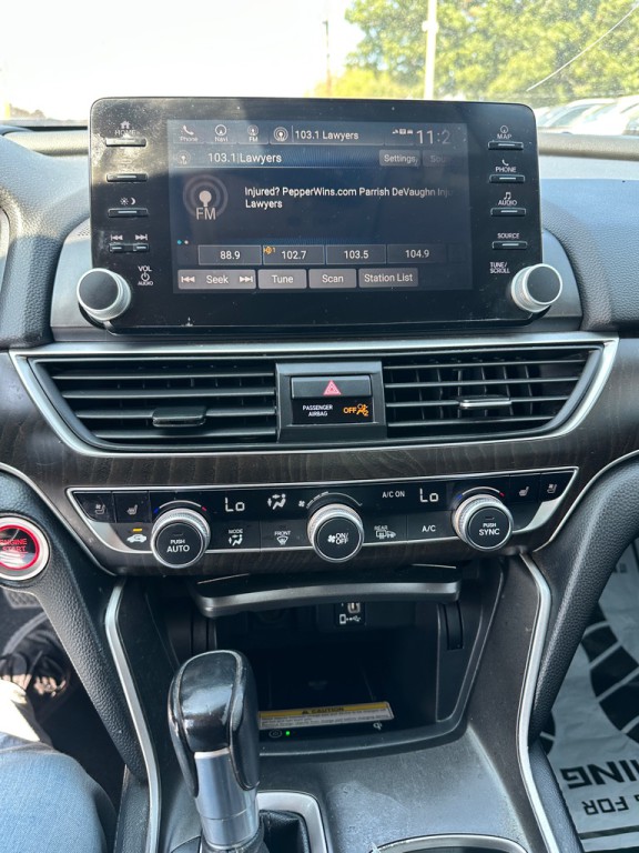 2018 Honda Accord Image 17