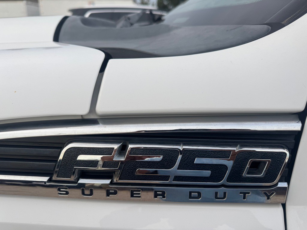 2015 Ford F-250 Image 5
