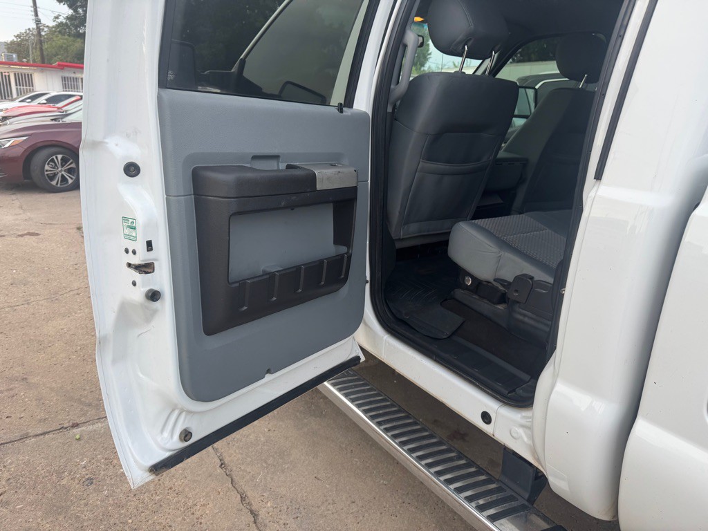 2015 Ford F-250 Image 11