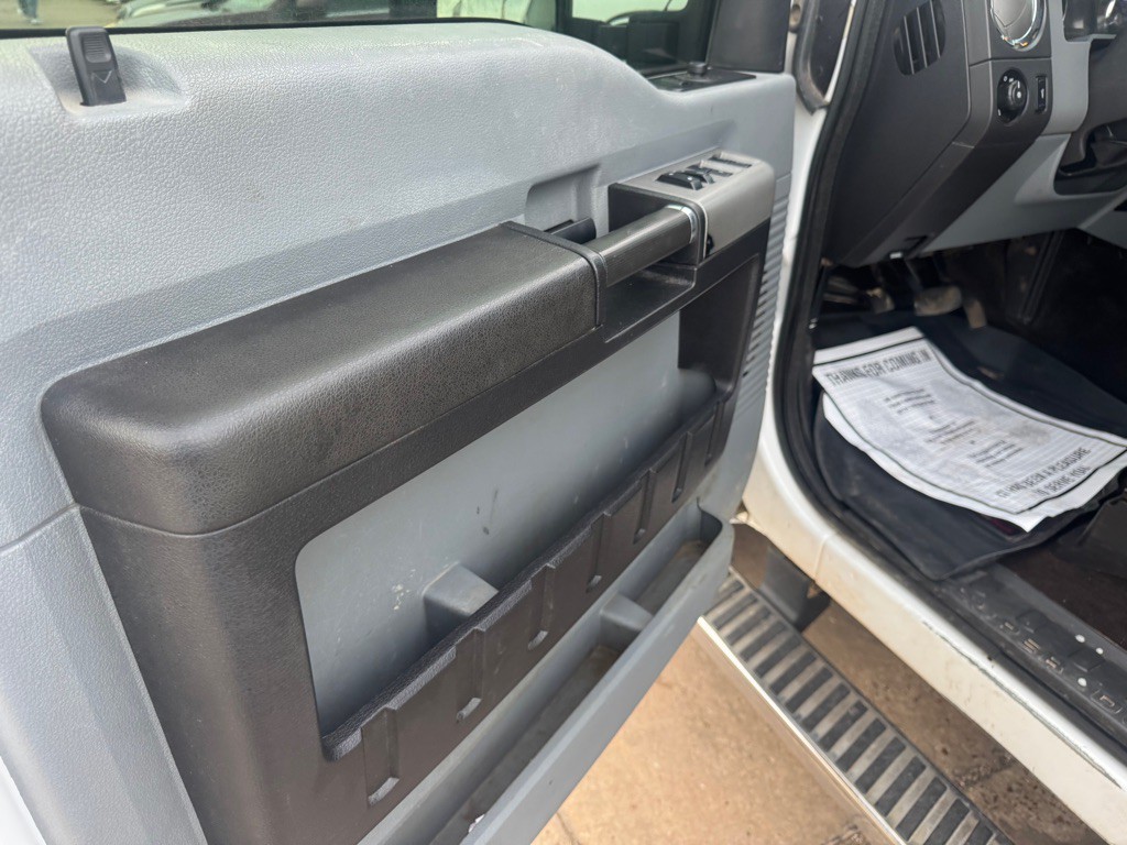 2015 Ford F-250 Image 12