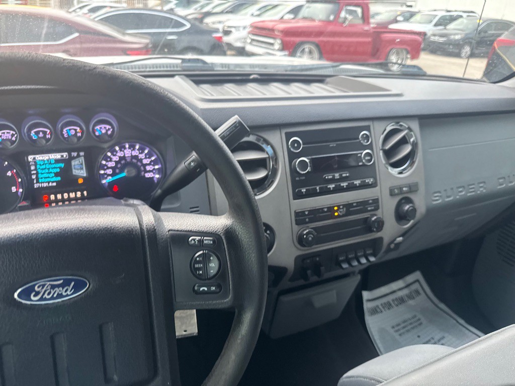 2015 Ford F-250 Image 22